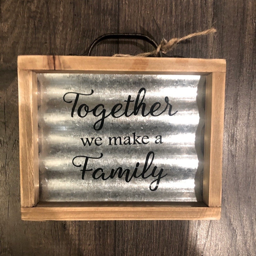 FARMHOUSE tabletop sign